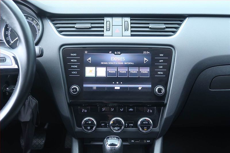 Škoda Octavia (2017) 1.6 TDI, Automat, Navi - fotka 12 z 23