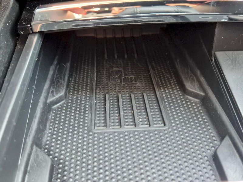 Škoda Karoq (2025) Top Selection 1.5 TSI 110 kW 7 - fotka 31 z 39