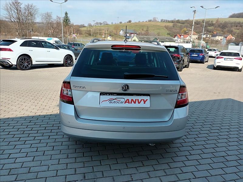 Škoda Fabia 1,2 TSI,66KW,DIGIKLIMA,TEMPOMA - fotka 6 z 36
