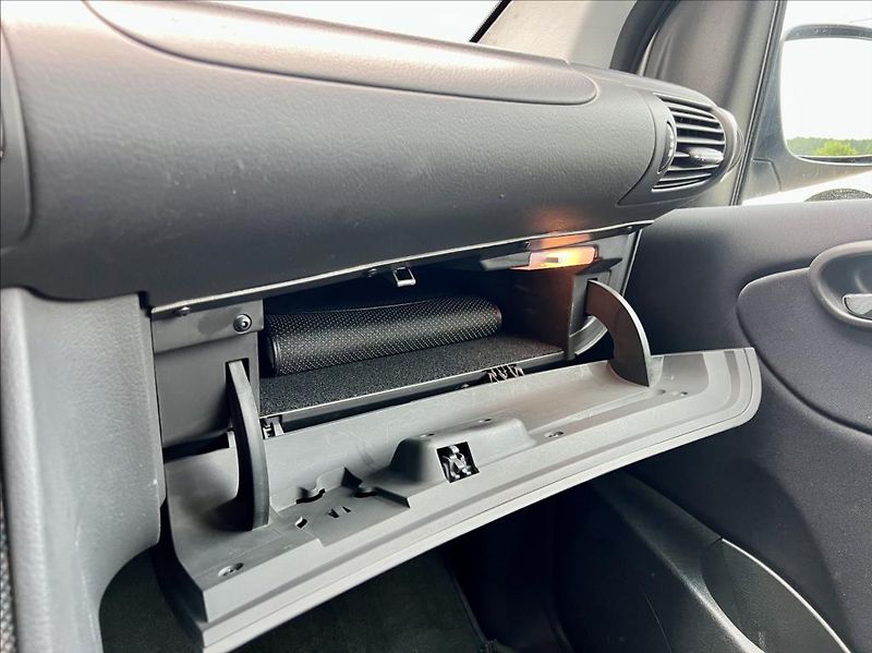 Mercedes-Benz Vaneo 170 CDi / KLIMA - fotka 32 z 35