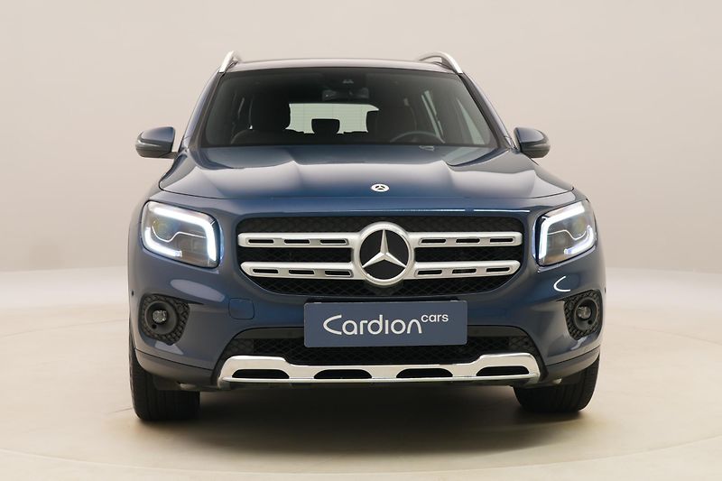 Mercedes-Benz GLB 200d 4MATIC AUT CZ 7míst - fotka 15 z 60