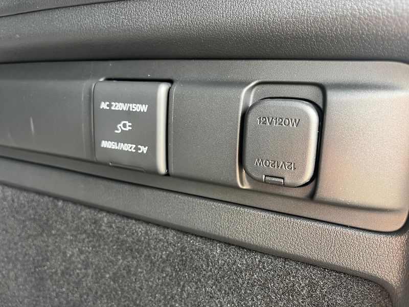Mazda CX-80 (2026) D254/8AT/AWD/HOMURA/COSO - fotka 24 z 25
