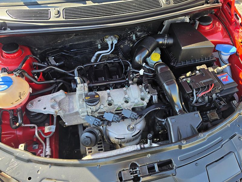 Škoda Fabia 1.2 TZ Klimatizace  - fotka 16 z 28