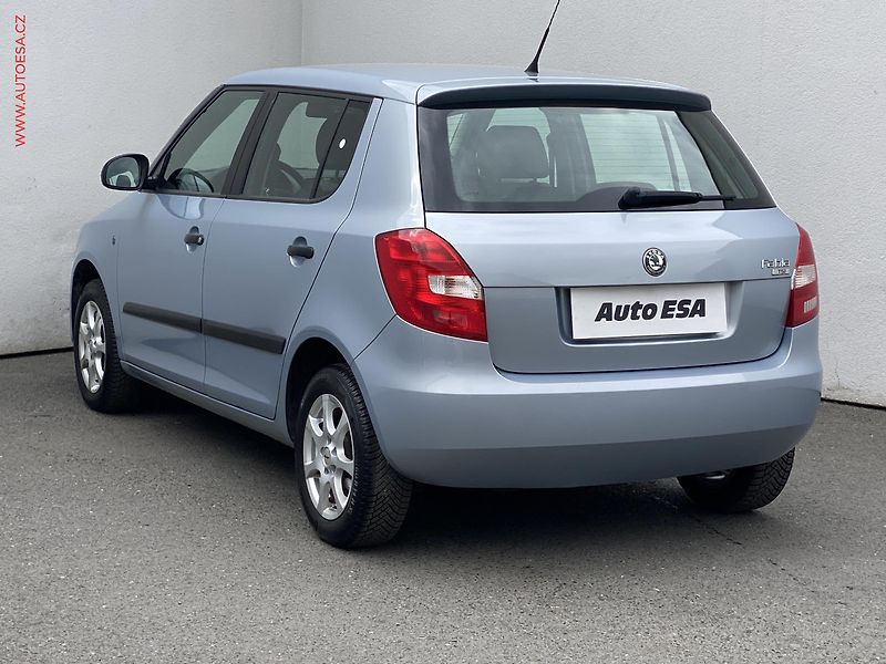 Škoda Fabia (2010) 1.2 TSi, Cool Edition, AC - fotka 6 z 13