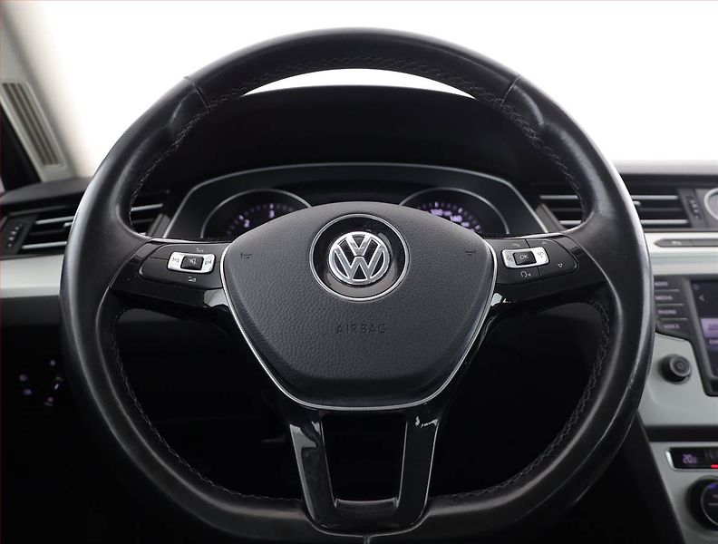 Volkswagen Passat (2016) Comfortline 2.0 TDI, 4X4 - fotka 8 z 18