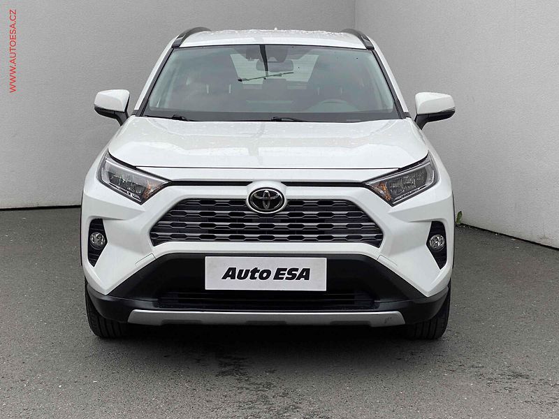 Toyota RAV4 (2021) 2.0i 16V, 1.maj,ČR, LED, TZ - fotka 2 z 19