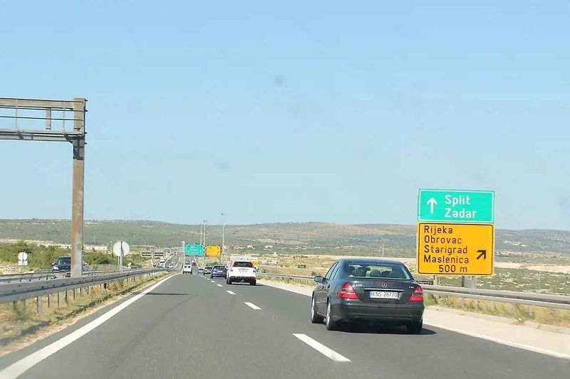Mezi nejvyhledávanější destinace Čechů při jízdě autem na dovolenou nadále zůstává Chorvatsko.