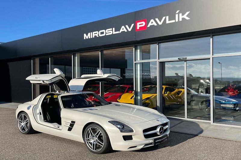 Mercedes-Benz SLS AMG B&O - fotka 2 z 15