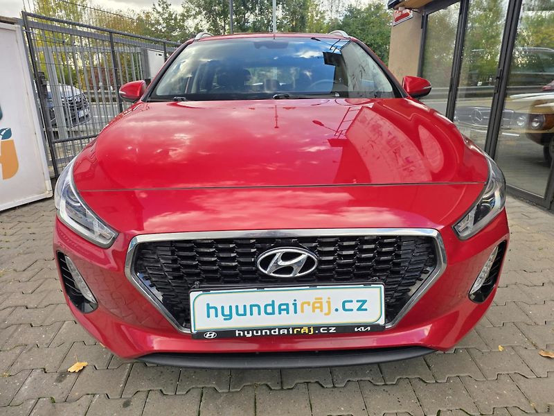 Hyundai i30 1.0-KLIMA-ISOFIX-TEMPOMAT - fotka 10 z 11