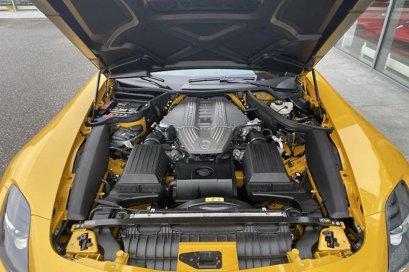 Mercedes-Benz SLS AMG BLACK SERIES - fotka 19 z 20