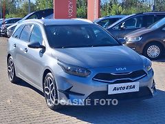 Kia Ceed (2022) 1.5 TGDi, 1.maj,ČR, TOP - fotografie inzerátu