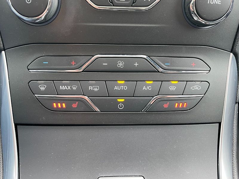 Ford S-MAX (2019) 2.0TDCi 140kW! AWD! ST-Line! - fotka 17 z 41