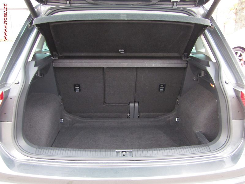 Volkswagen Tiguan (2016) 2.0 TDi, Highline, LED, panor - fotka 7 z 15