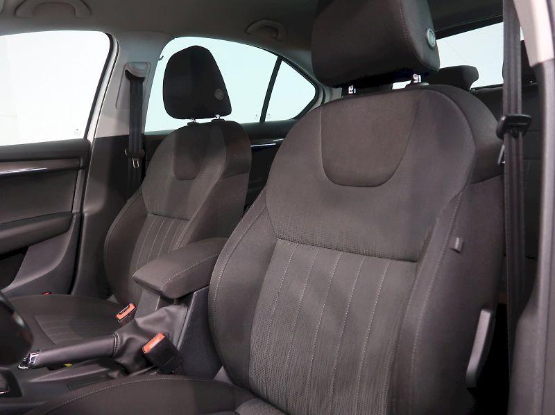 Škoda Octavia (2018) STYLE 1.6TDI 85KW DSG - fotka 14 z 37