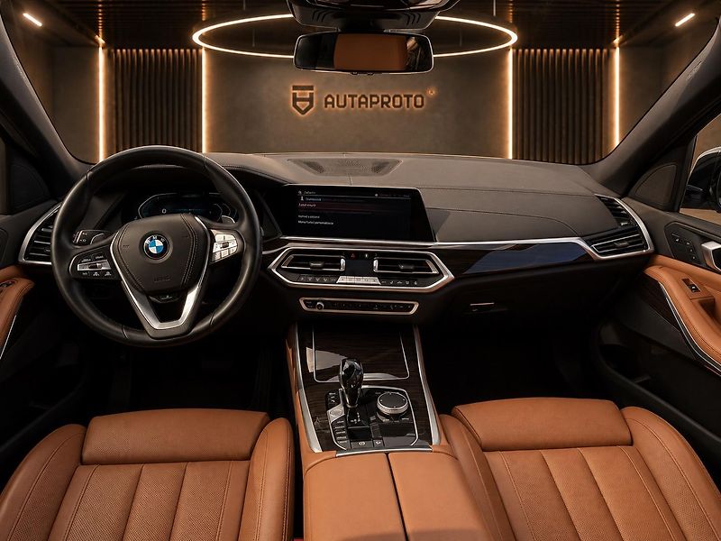 BMW X5 xDrive40i-Mpaket-HEAD-ACC-PANO - fotka 8 z 12