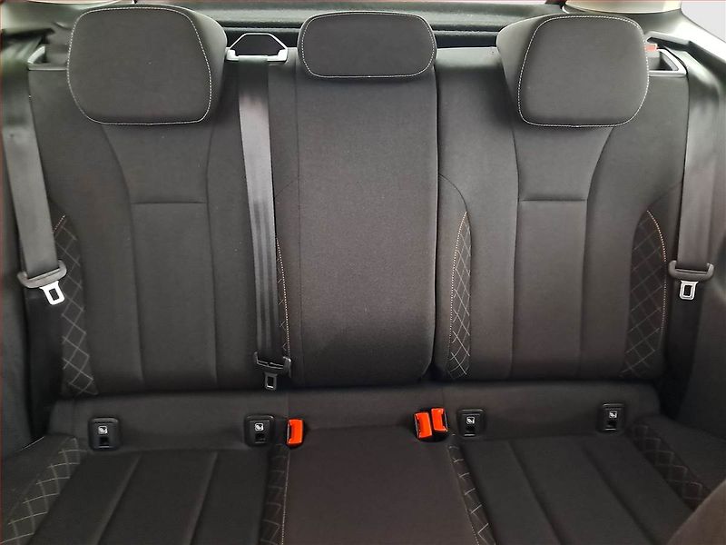 Škoda Scala (2019) 1.6 TDI, Tempomat - fotka 10 z 17