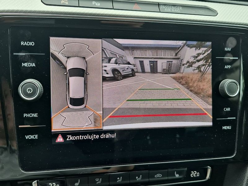 Volkswagen Arteon R-Line 2.0 TSi 140 kW DSG - fotka 16 z 25