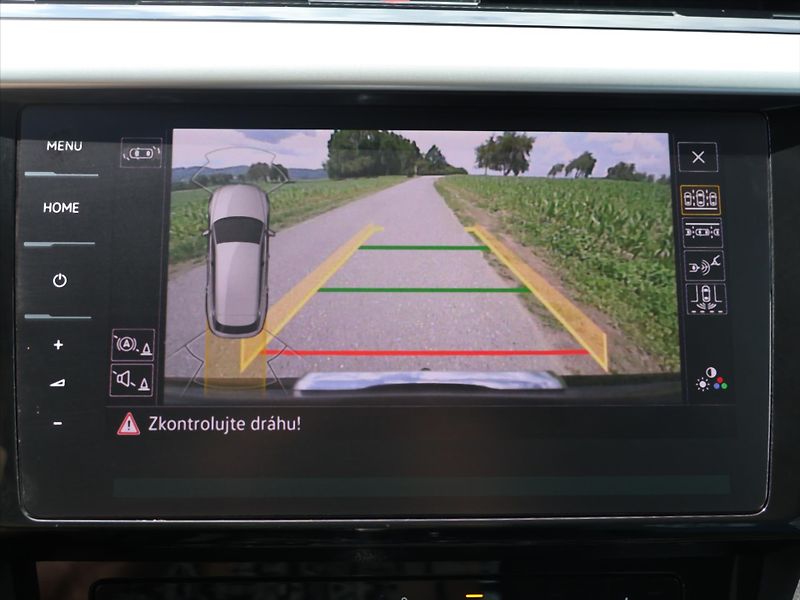 Volkswagen Arteon 2,0 TSI R 235kW 4Motion DSG DP - fotka 28 z 41