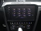 Volkswagen Arteon 2,0 TDi DSG R-line Pano - náhled 18