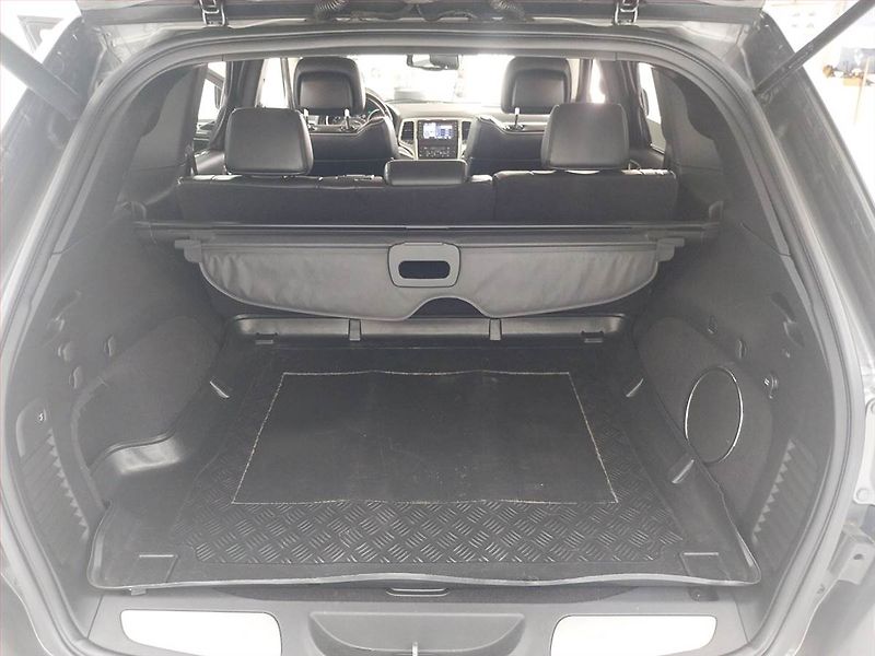 Jeep Grand Cherokee (2012) 3.0 CRD, 4X4, Automat - fotka 14 z 19