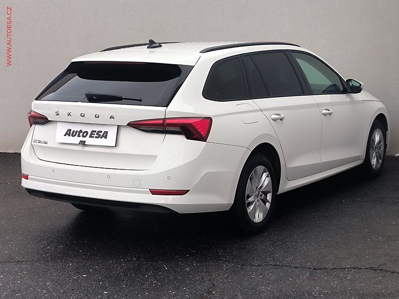 Škoda Octavia (2020) 2.0TDi, ČR, DSG, LED - fotka 4 z 26