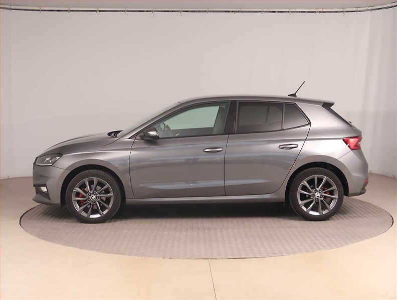 Škoda Fabia (2022) Ambition Plus 1.0 TSI, ČR - fotka 3 z 20