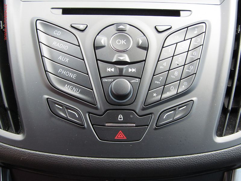 Ford Kuga (2015) 1.5EB, Trend Plus - fotka 15 z 18