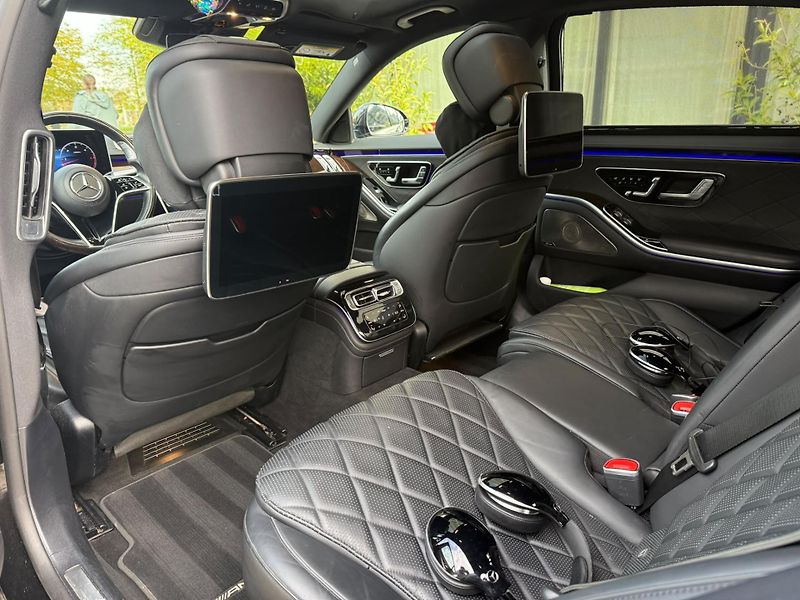 Mercedes-Benz Třídy S (2024) 350D Long 4 Matic  - fotka 8 z 13