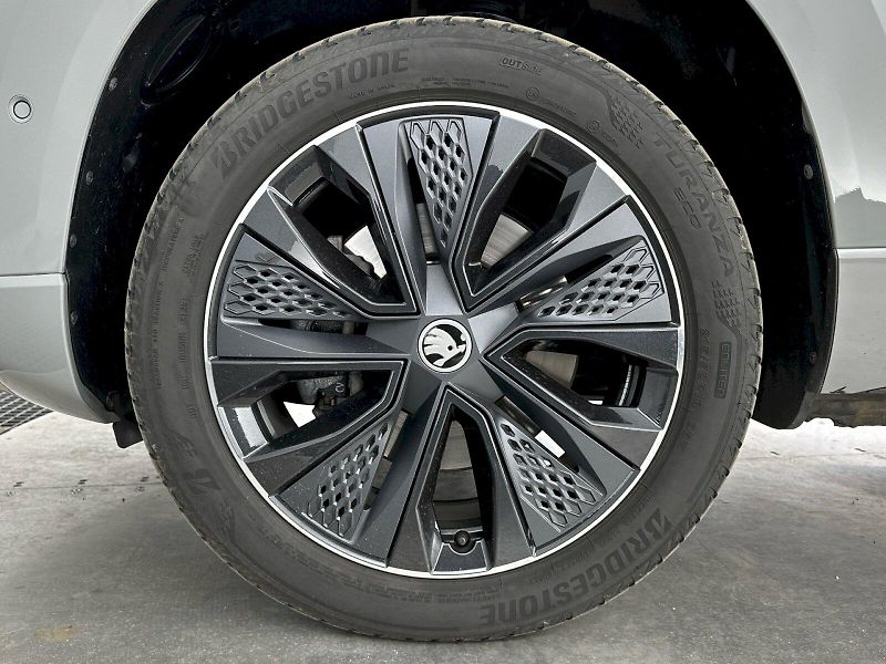 Škoda Karoq (2025) DSG 1.5TSI 110kW SportLine - fotka 32 z 32