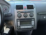 Volkswagen Touran 2,0 TDi DSG highline 7-míst - náhled 14