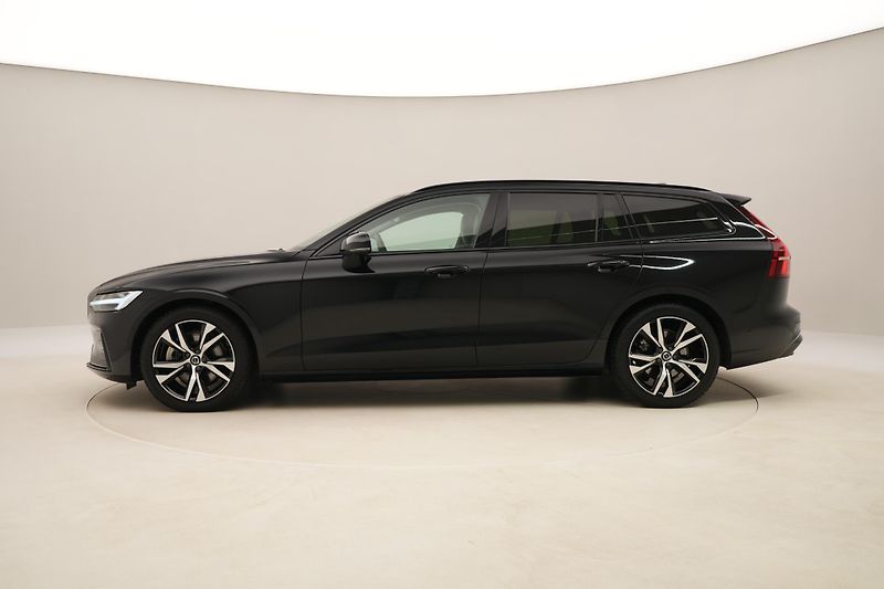 Volvo V60 B4 DARK PLUS AUT CZ - fotka 9 z 51