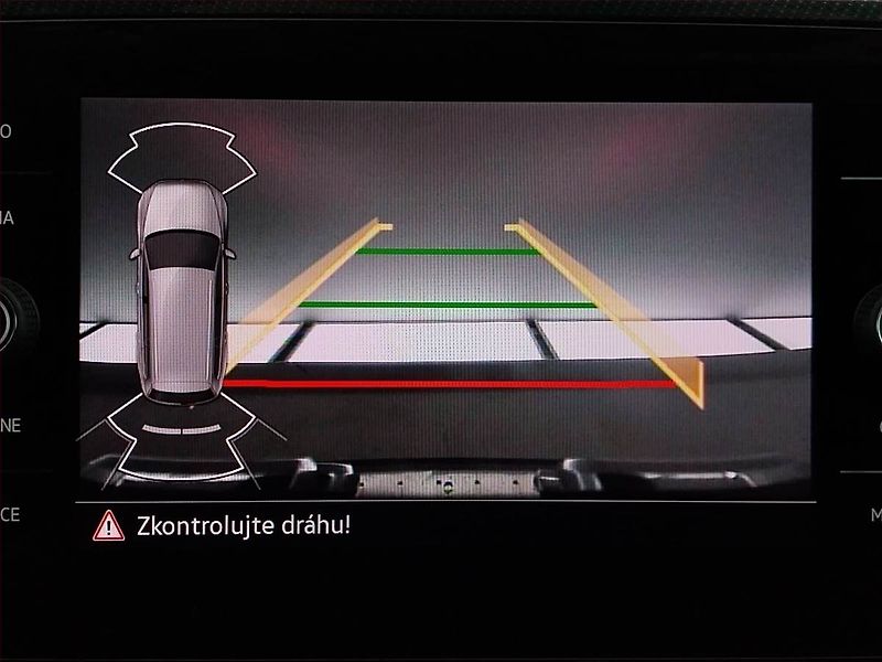 Volkswagen Passat (2022) R-Line 2.0 TDI, Automat, Kůže - fotka 22 z 23