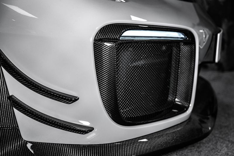Porsche 911 GT2 RS/WEISSACH/CARBON/MAGNESI - fotka 23 z 48