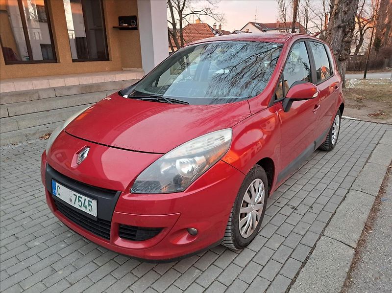 Renault Scénic 1,5 dCi - fotka 5 z 39