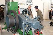 Traktoriáda s podtitulem Zlaté české ručičky v Muzeu zemědělské techniky v Čáslavi: prohlídka depozitářů a expozic.