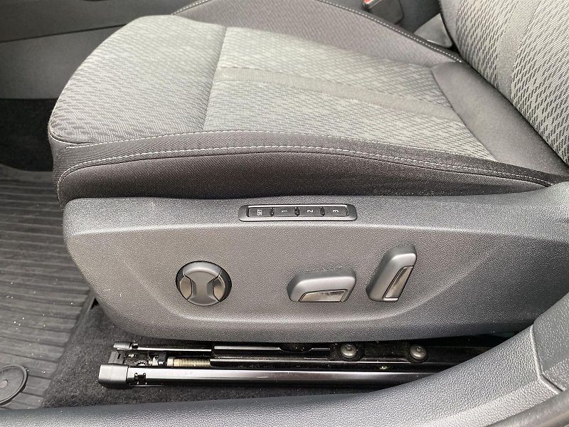 Škoda Octavia (2021) Combi 2.0 TDI 4x4 DSG Style+ - fotka 29 z 36