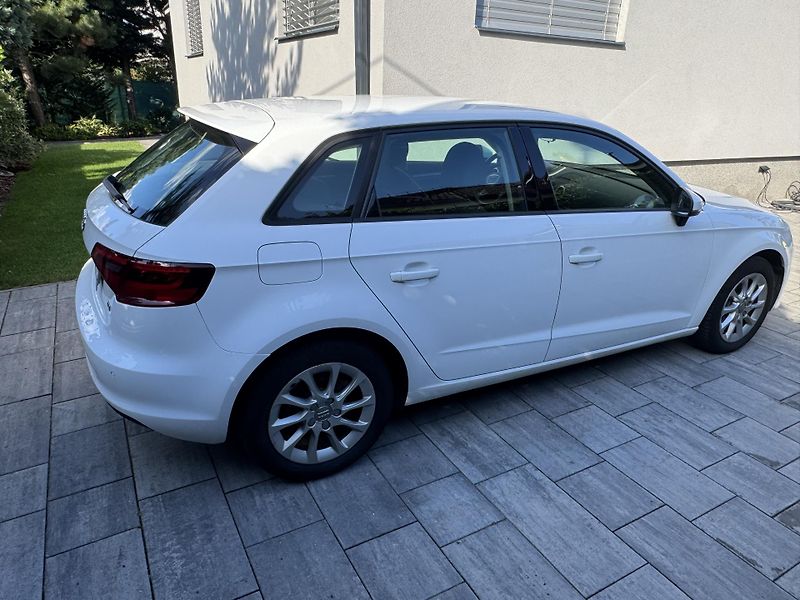 Audi A3 (2016) Sportback - fotka 2 z 4