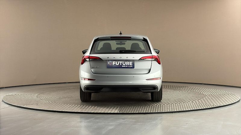 Škoda Scala 1.0 TSI Ambition - fotka 5 z 23