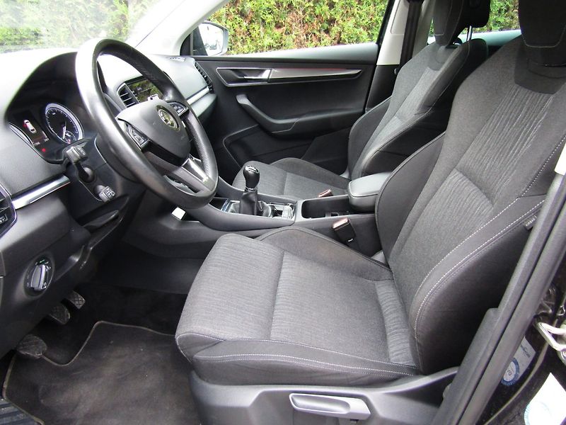 Škoda Karoq (2019) 1.0 TSI 85kW ACC + KAMERA - fotka 19 z 43