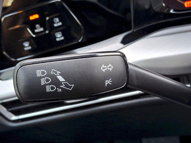 Volkswagen Golf (2020) Life 1,5TSi 96kW - fotka 19 z 33