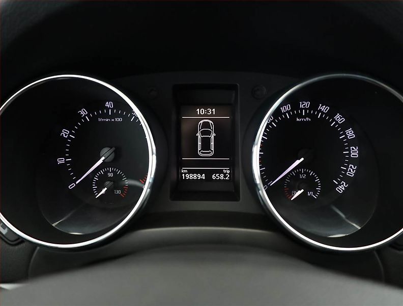 Škoda Yeti (2010) 1.4 TSI, Navi, Tempomat - fotka 9 z 18