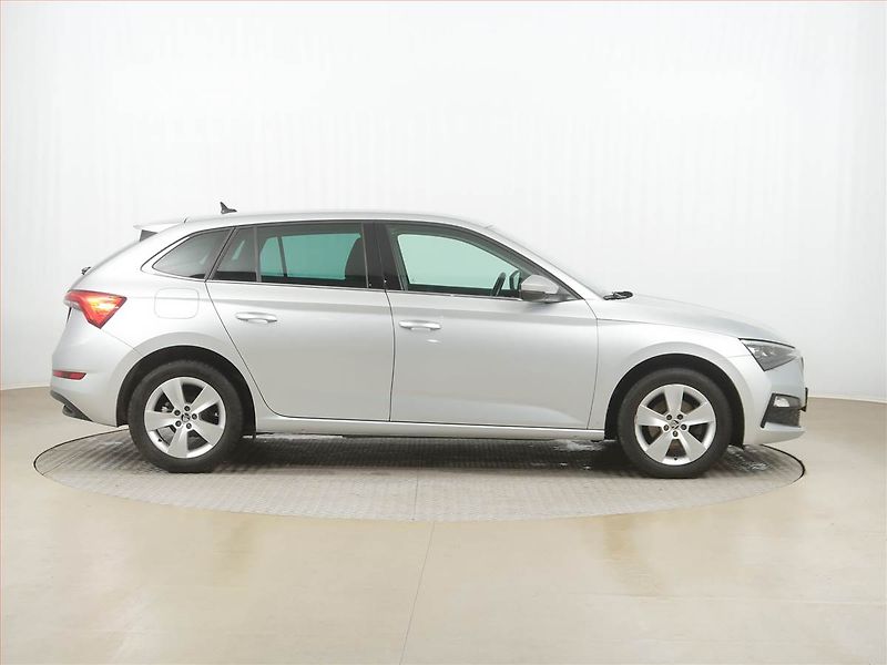 Škoda Scala (2023) 1.0 TSI, ČR,1.maj, Serv.kniha - fotka 6 z 16