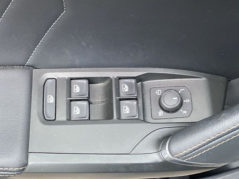 Cupra Formentor (2023) 1.5 TSI Basis - fotka 25 z 40