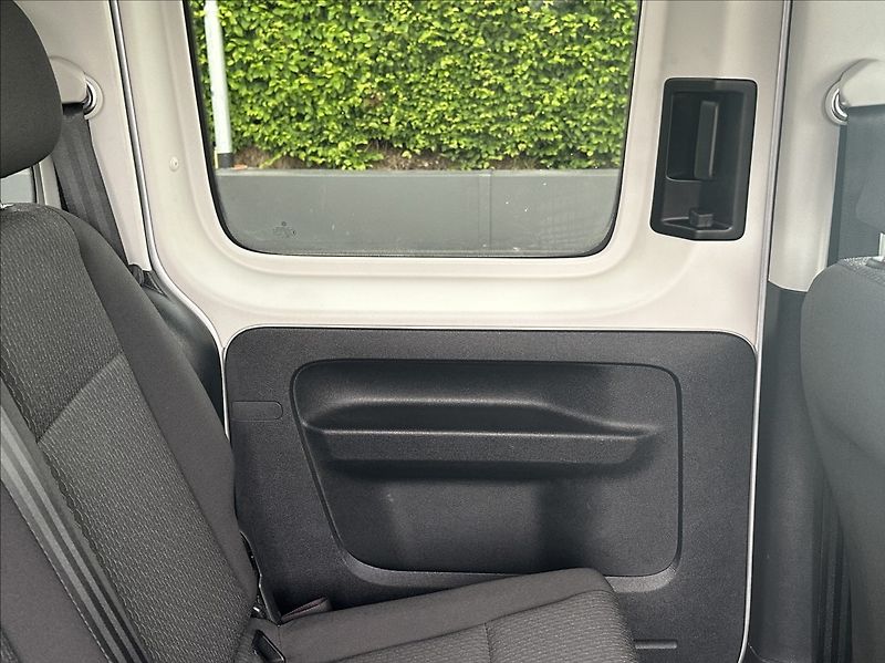 Volkswagen Caddy 2,0 TDI 102PS  Maxi Trend-7 DS - fotka 22 z 52