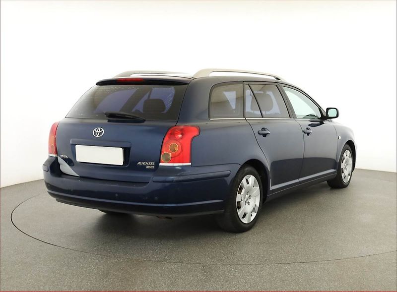 Toyota Avensis (2005) 2.0 VVT-i, nová STK, Klima - fotka 5 z 14