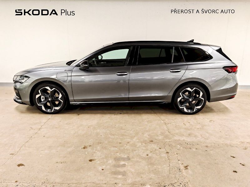 Škoda Superb (2025) Combi iV 1.5 TSI 150 kW DSG Sp - fotka 3 z 35