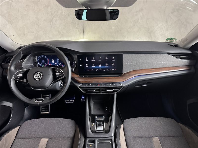 Škoda Octavia 1,5 TSi  DSG e-Tec Scout LED M - fotka 17 z 50