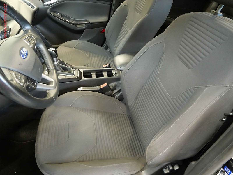 Ford Focus (2016) 1.5TDCi, 2.maj,ČR, Klima - fotka 10 z 21