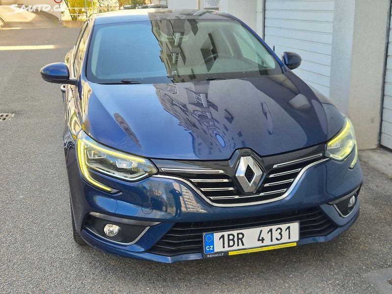 Renault Mégane (2017) 1.2i Automat 97Kw - fotka 12 z 29