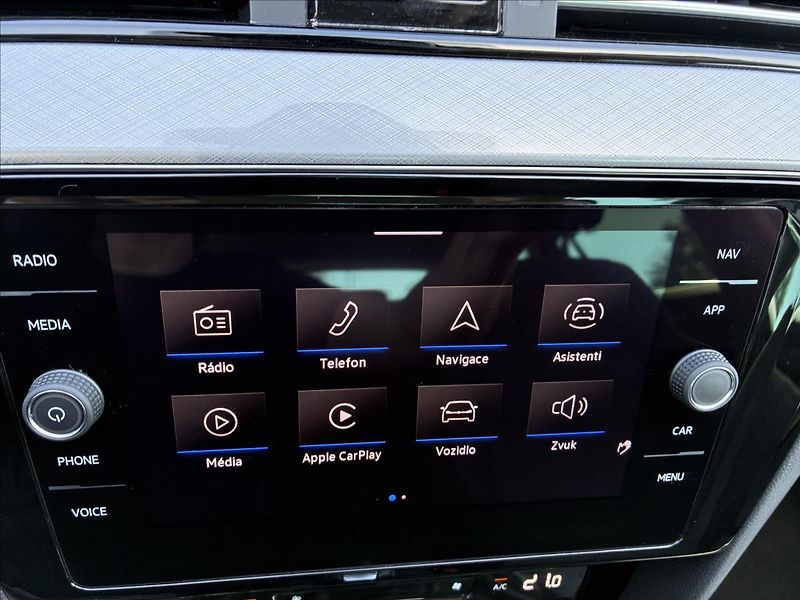 Volkswagen Passat 2,0 TDI TAŽNÉ KAMERA EL.KUFR - fotka 20 z 29